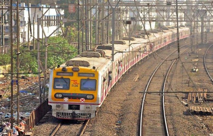 mumbai-local-train-1