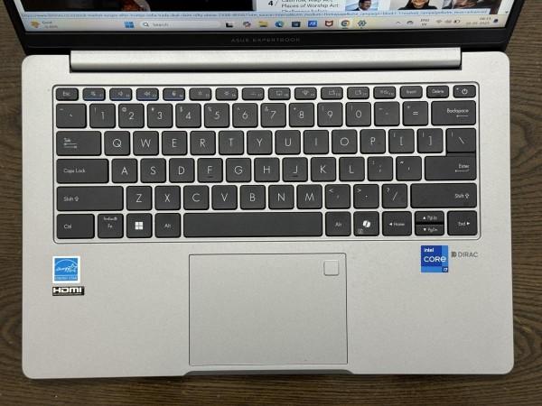 ASUS STAMPOGE P1 पुनरावलोकन ASUS STAMPOGE P1 पुनरावलोकन