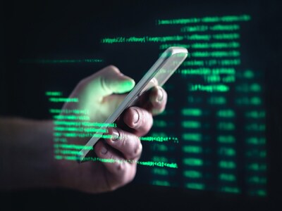 सरकार Android वापरकर्त्यांना इशारा देते, हे काम करा, जर काम नसेल तर हॅकरला फोन मिळेल!- फोन हॅकर्समध्ये अँड्रॉइड वापरकर्त्यांना उच्च जोखीम असलेल्या सरकारला चेतावणी देणारे सरकारी मुद्दे आक्रमण करू शकतात