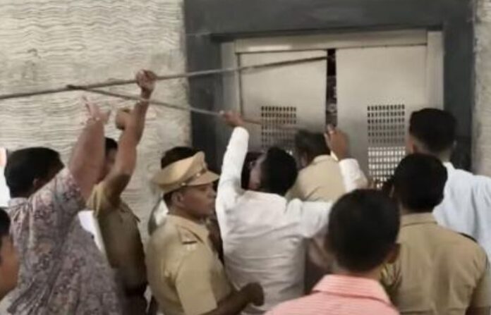 Pravin darekar stuck