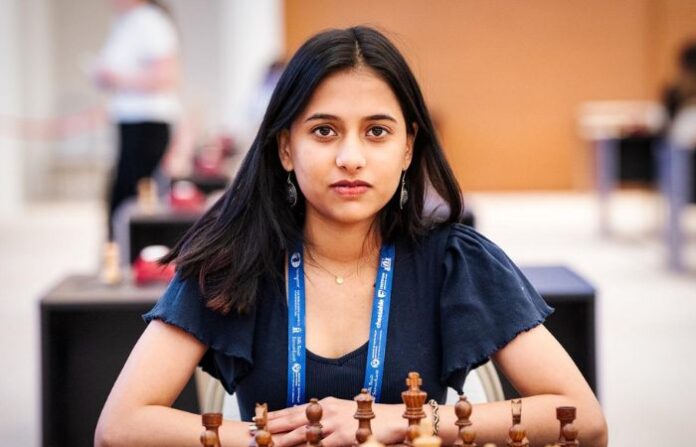 divya deshmukh