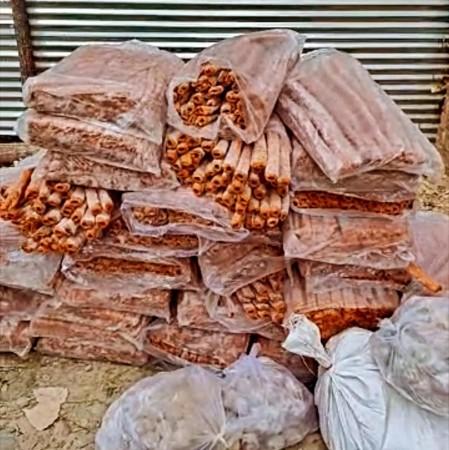 काश्मीरमधील अधिका by ्यांनी ताब्यात घेतलेल्या काबब कबाब