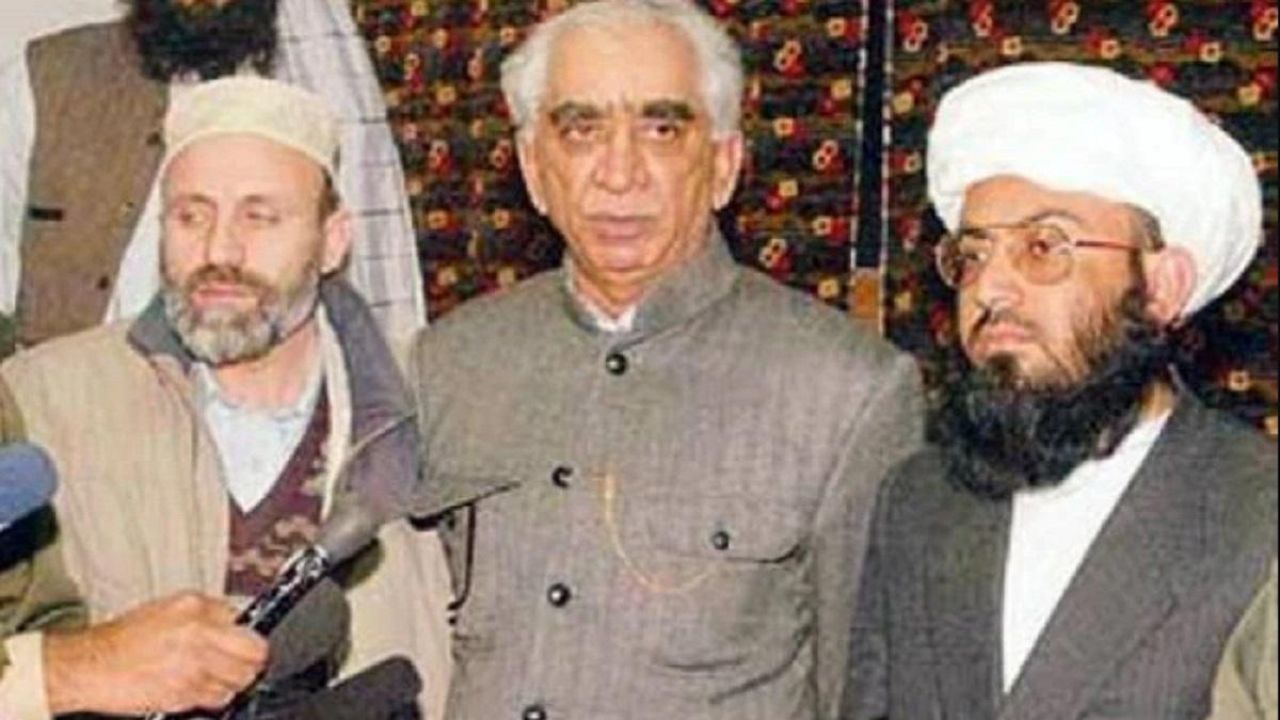 कंधार विमान अपहरणाची कहाणी, जेव्हा बिल क्लिंटनला तेलाच्या प्रकरणात तालिबानला मान्यता द्यायची होती