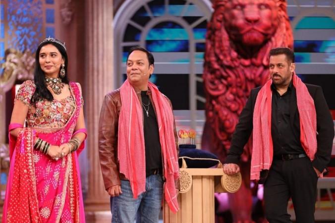 बिग बॉस १ Pre प्रीमियर दरम्यान सलमान खानला प्रेमाच्या जीवनाबद्दल स्पष्ट होते: 'ना सचा प्यार हुआ है, ना कुच अधुरा रहा है' बिग बॉस १ Pre प्रीमियर दरम्यान सलमान खानला प्रेमाच्या जीवनाबद्दल स्पष्ट होते: 'ना सचा प्यार हुआ है, ना कुच अधुरा रहा है'