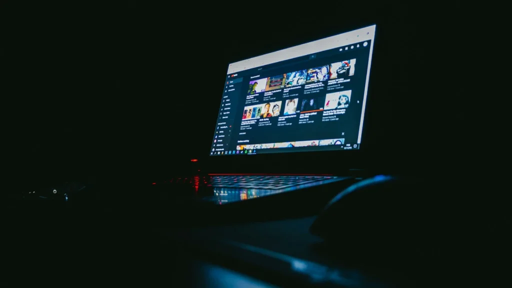 YouTube साठी मध्यस्थ YouTube साठी मध्यस्थ