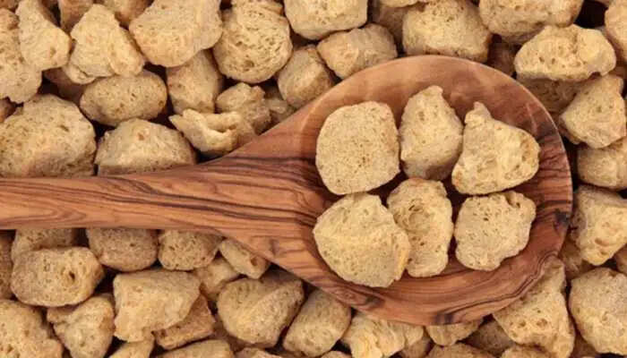 सोयाबीनचा वापर: कोण केले पाहिजे आणि कोण नाही