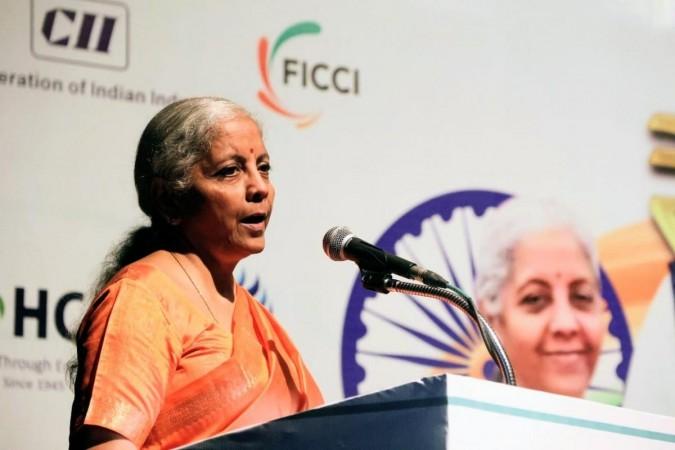 जीएसटी सुधारणांमुळे लोकांवर कराचा ओझे कमी झाला आहे: निर्मला सिथारामन जीएसटी सुधारणांमुळे लोकांवर कराचा ओझे कमी झाला आहे: निर्मला सिथारामन