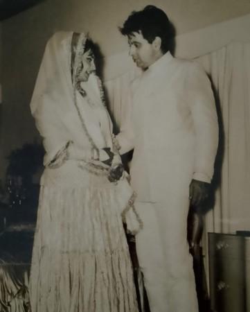 शाहरुख खानला फिल्मफेअर २०२25 मध्ये त्याच्यासारखा मुलगा मिळावा अशी मिलीप कुमारची इच्छा आठवते शाहरुख खानला फिल्मफेअर २०२25 मध्ये त्याच्यासारखा मुलगा मिळावा अशी मिलीप कुमारची इच्छा आठवते