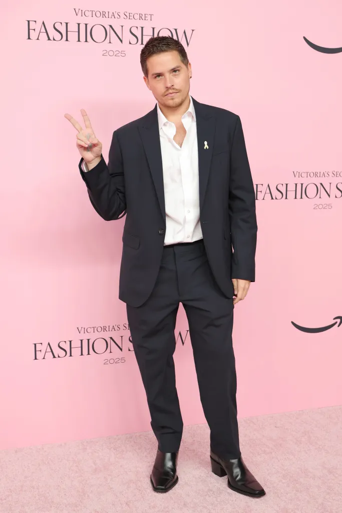 डायलन स्प्राउज, 2025 व्हिक्टोरियाचा सिक्रेट फॅशन शो रनवे