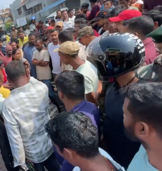 रस्ता जामचा फोटो रस्ता जामचा फोटो