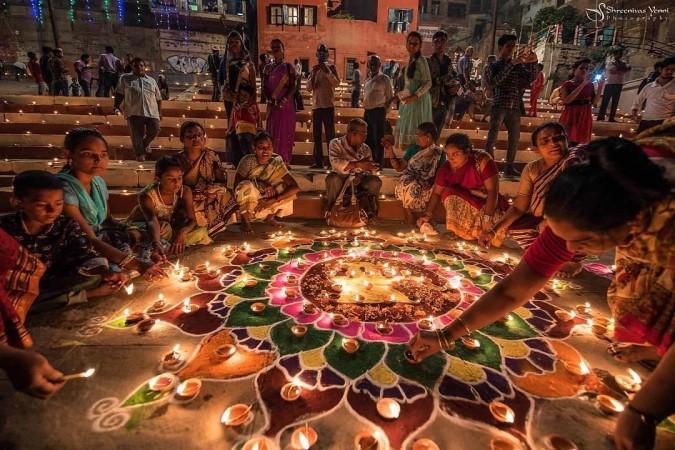दिवाळी 2025 च्या शुभेच्छा: सणासुदीच्या आनंदात विदेशी गुंतवणूकदारांनी भारतीय बाजारपेठेत खरेदी केली दिवाळी 2025 च्या शुभेच्छा: सणासुदीच्या आनंदात विदेशी गुंतवणूकदारांनी भारतीय बाजारपेठेत खरेदी केली