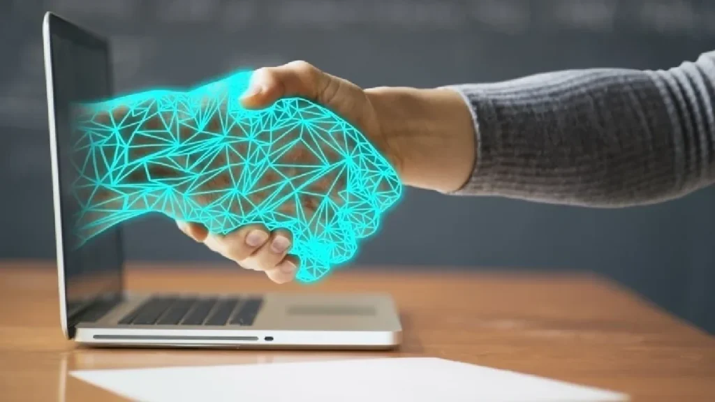 तंत्रज्ञानाने मानव तंत्रज्ञानाने मानव