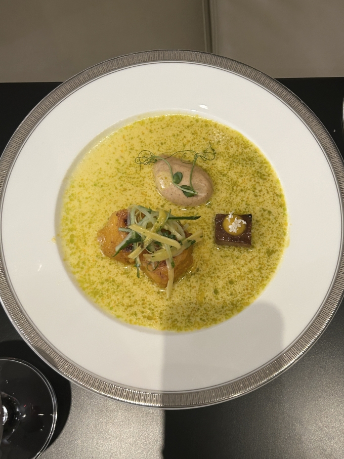 तरुण जॅकफ्रूट स्टूसह शिजवलेले कॉड डिश - व्हिएतनामी लोकांसाठी एक परिचित घटक. फोटो: Bich Phuong