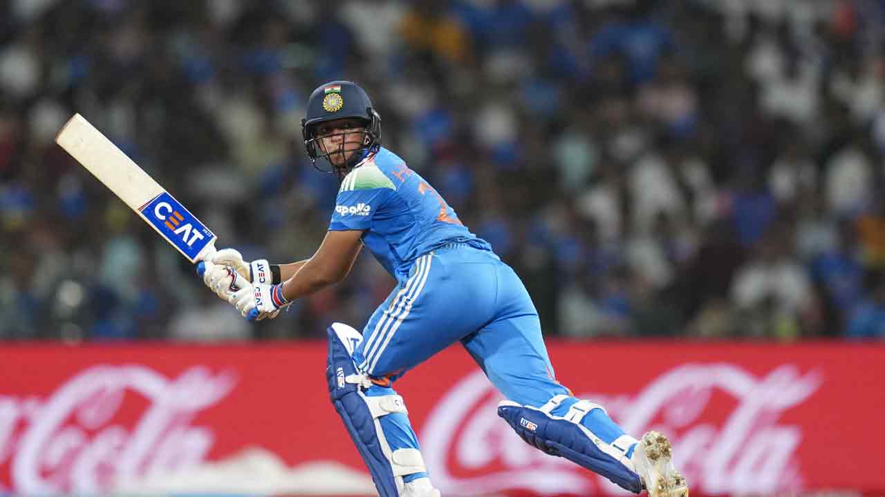 हरमनप्रीत कौर २