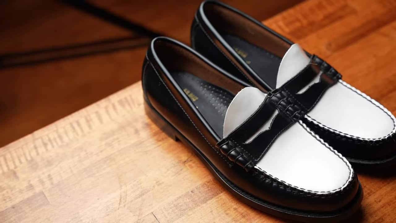 सर्वोत्कृष्ट पुरुष लोफर्स: अ स्केप्टिक गाईड टू वीजन्स वि जे बटलर | फॅशनबीन्स