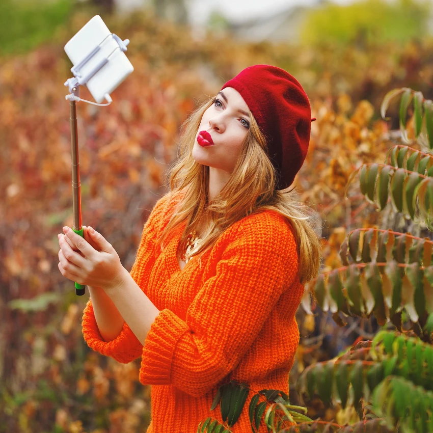 स्नॅप निर्णय लोक करतात, केवळ तुमच्या प्रोफाइल फोटोवर आधारित स्नॅप जजमेंट्स लोक केवळ प्रोफाईल पिक्चर स्वार्थी आणि दिखाऊ वाचन स्वकेंद्रित करतात