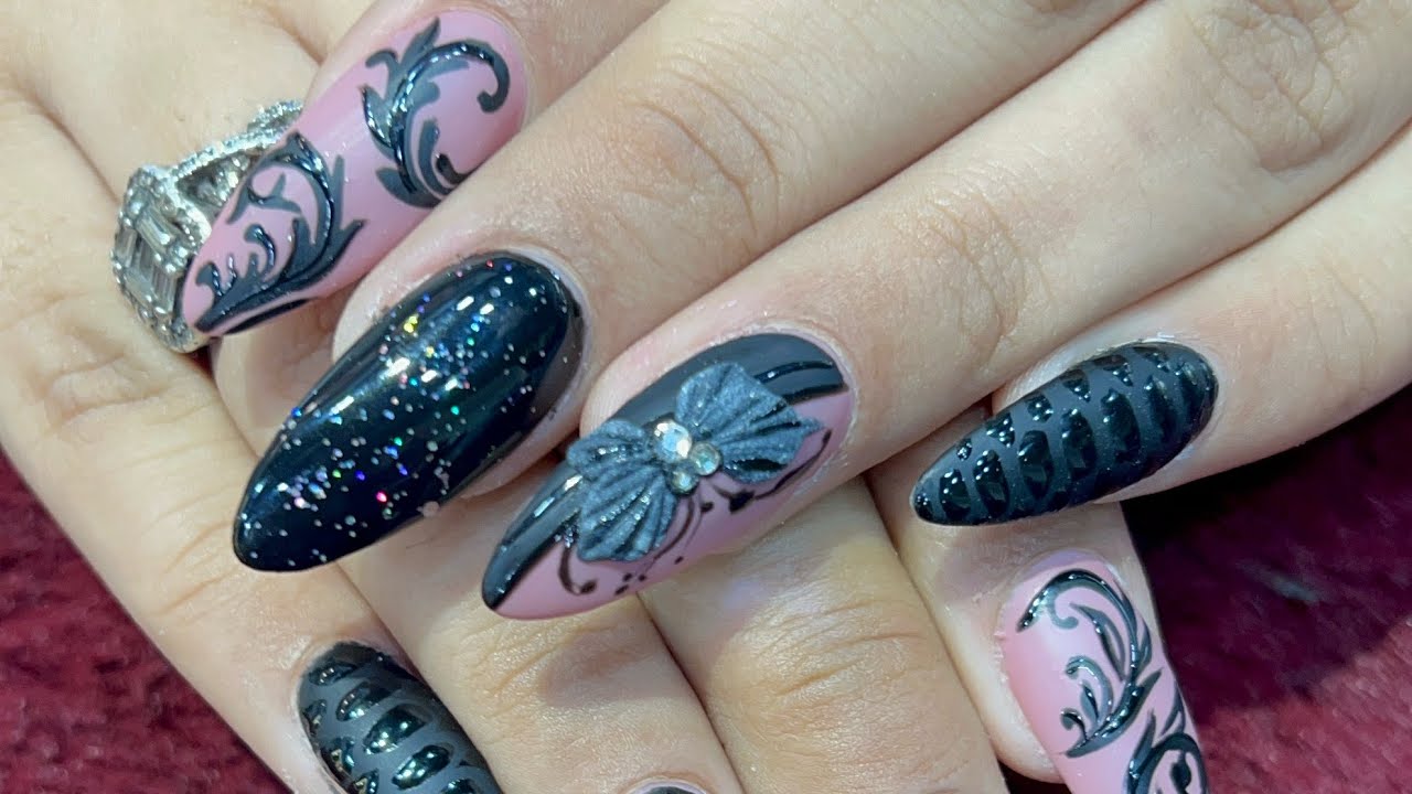 मॅट आणि चकचकीत नखे 💅witb 3D नेल आर्ट