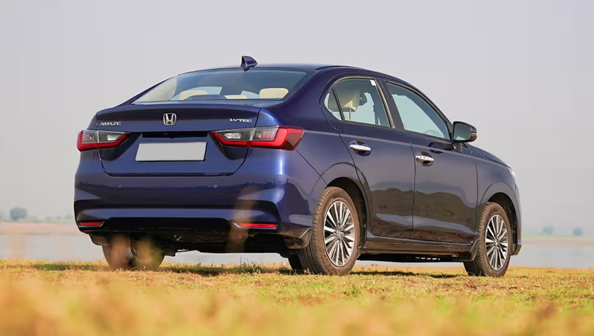 Honda Amaze 2025: स्टायलिश, सुरक्षित, इंधन-कार्यक्षम सब-फोर-मीटर सेडान भारतीय रस्त्यांसाठी योग्य
