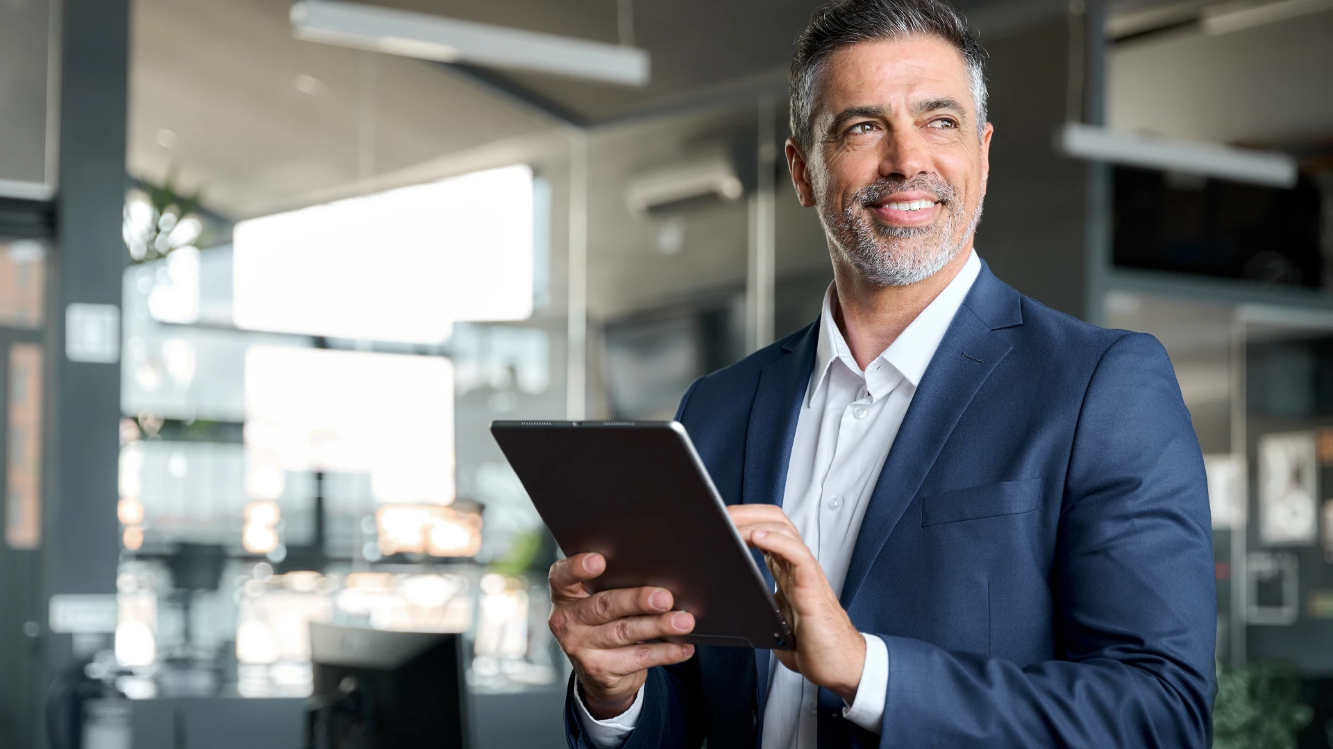 यशस्वी करिअर निवडीसह एक मनोरुग्ण माणूस