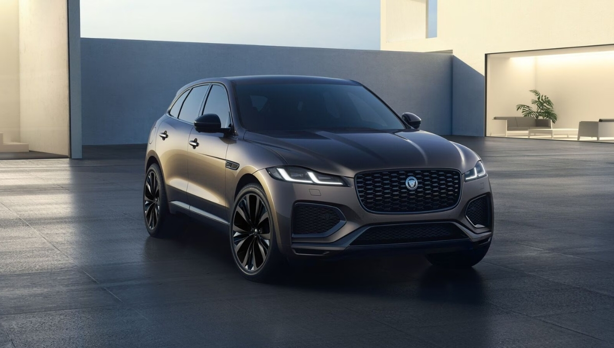 Jaguar F-Pace: किंमत, वैशिष्ट्ये, इंजिन, सुरक्षा, मायलेज आणि 5-सीटर लक्झरी SUV पुनरावलोकन भारत