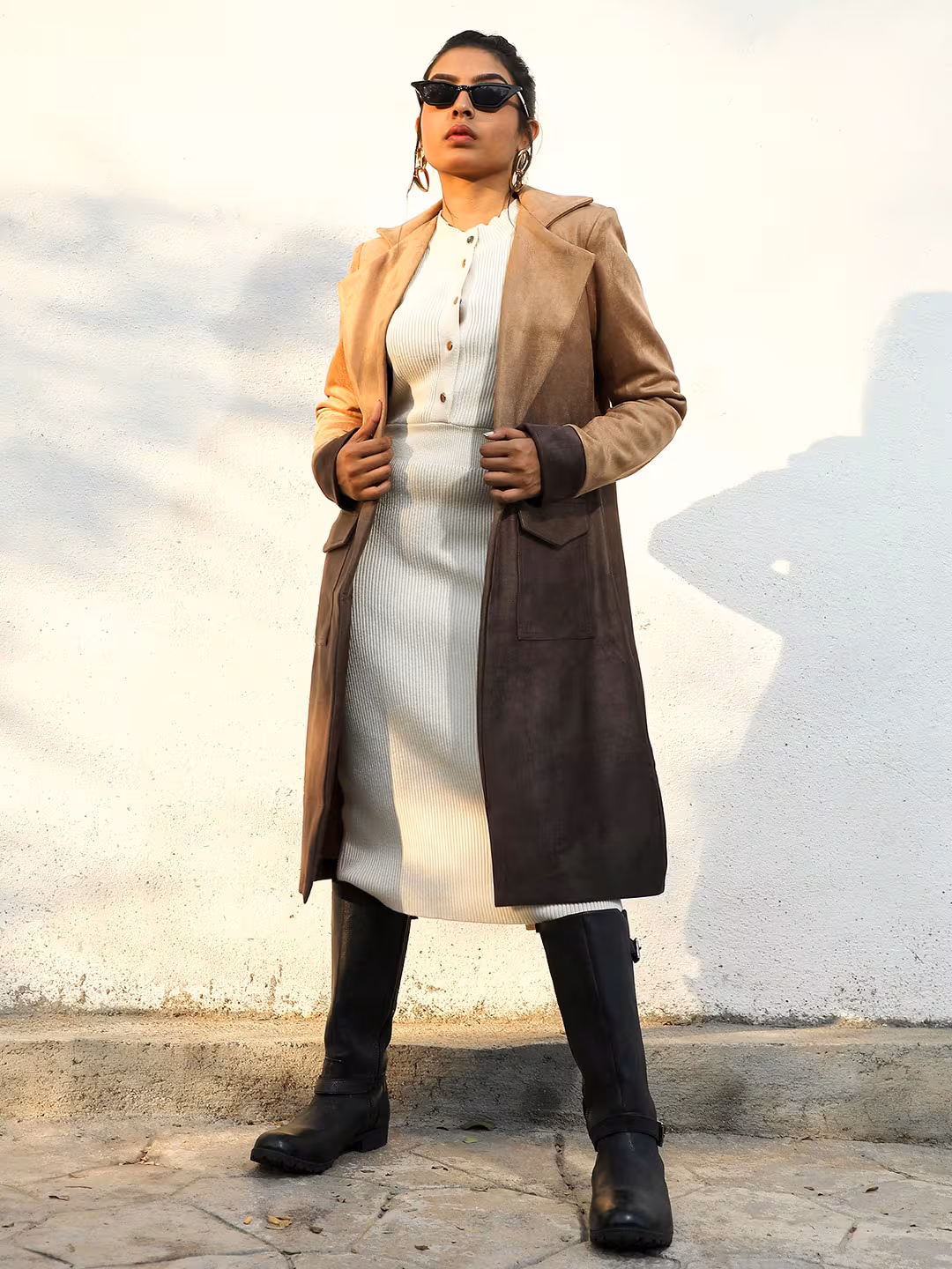 हे ट्रेंच कोट तिच्या कपाटात आवश्यक असलेल्या प्रत्येक स्त्रीसाठी खरेदी करा | परिधान बातम्या | झी न्यूज