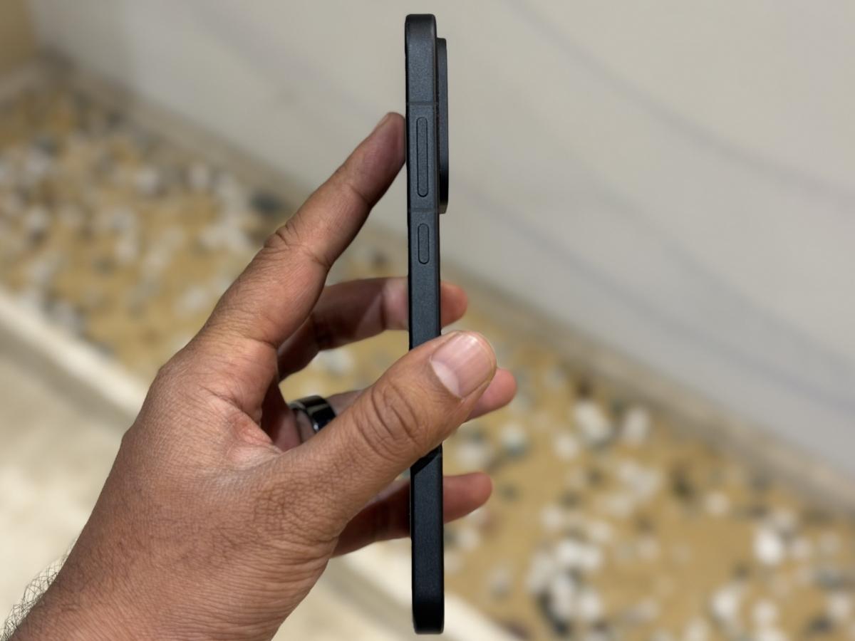 OnePlus 15 पुनरावलोकन