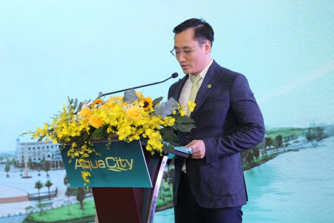 नोव्हलँड ग्रुपचे सीईओ डुओंग व्हॅन बॅक या कार्यक्रमात बोलतात. फोटो सौजन्य नोव्हलँड