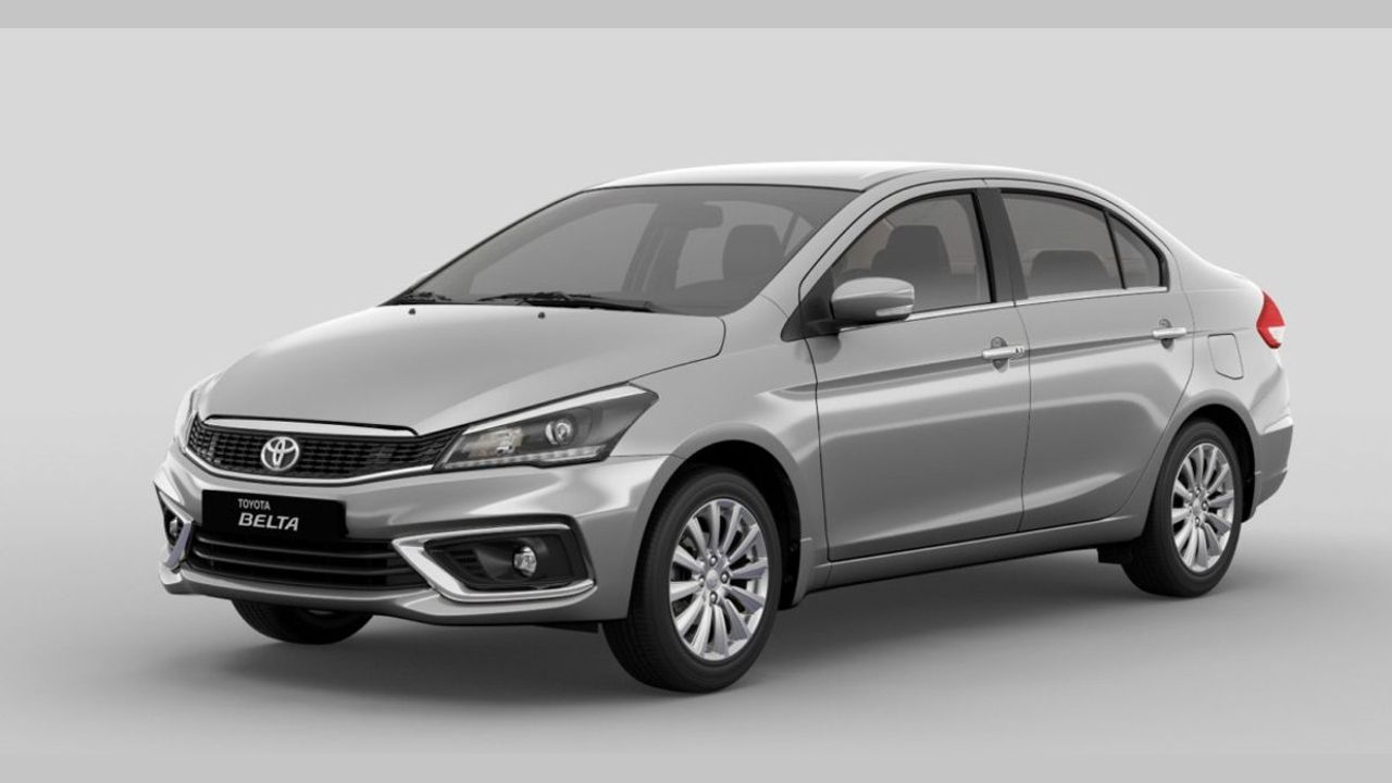 मारुती सुझुकी सियाझ आधारित टोयोटा बेल्टाने कव्हर तोडले | ऑटोएक्स