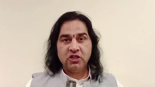 अयोध्या: रामजन्मभूमीवर ध्वजारोहणाच्या निमित्ताने कथाकार देवकीनंदन ठाकूर यांनी मथुरा आणि काशीबाबत पंतप्रधान मोदींना आवाहन केले.