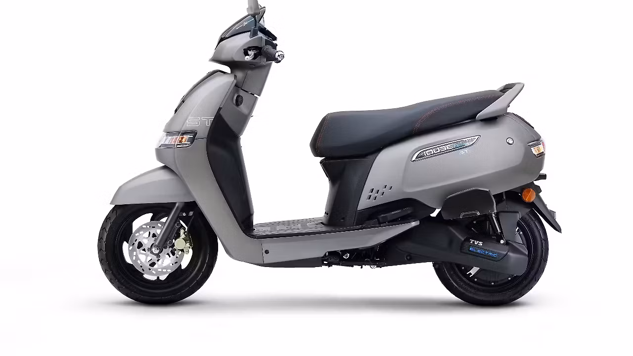 TVS iQube ST भारतात रु. 1.55 लाख लाँच - BikeWale