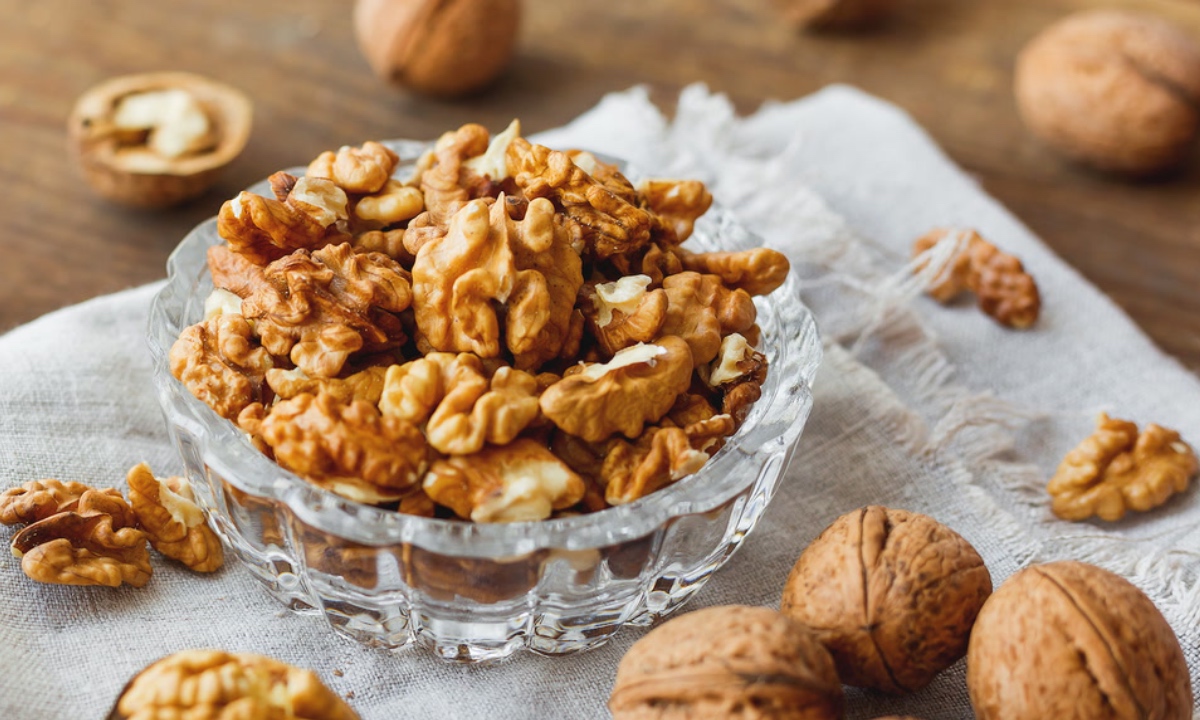 आरोग्यासाठी अक्रोड