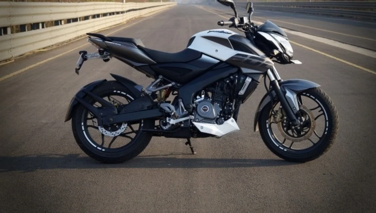 बजाज पल्सर NS200