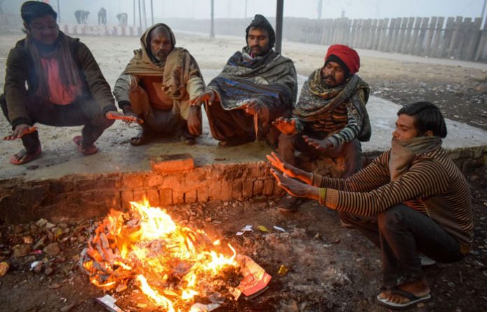 delhi-winter-fireplace