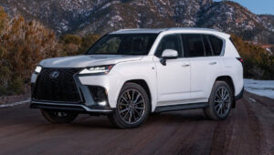 Lexus LX 2025 पुनरावलोकन: 10 एअरबॅग्ज आणि प्रीमियम कम्फर्टसह लक्झरी पूर्ण-आकाराची SUV