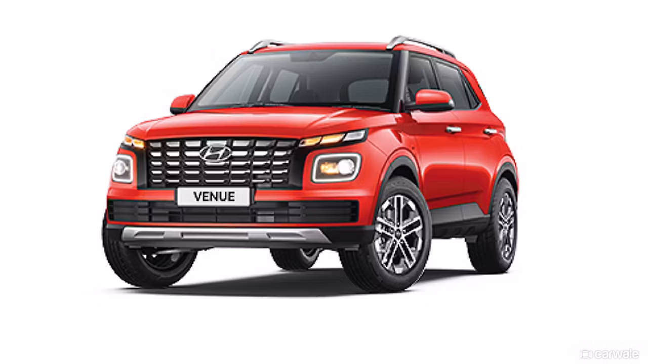 नवीन Hyundai ठिकाण फेसलिफ्ट: आम्हाला आतापर्यंत माहित असलेली शीर्ष वैशिष्ट्ये - CarWale