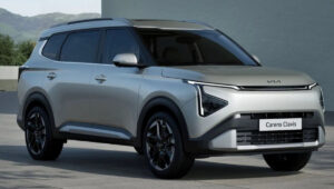 Kia Carens Clavis EV: भारतातील पहिले तीन-पंक्ती इलेक्ट्रिक MPV कौटुंबिक प्रवासाचा अनुभव पुन्हा परिभाषित करते