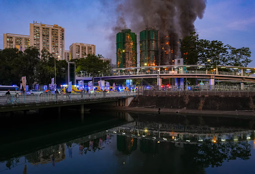 ताई पो मधील आग आता स्तर 5 वर श्रेणीसुधारित करण्यात आली आहे, हाँगकाँगमधील आगीची सर्वात गंभीर श्रेणी.