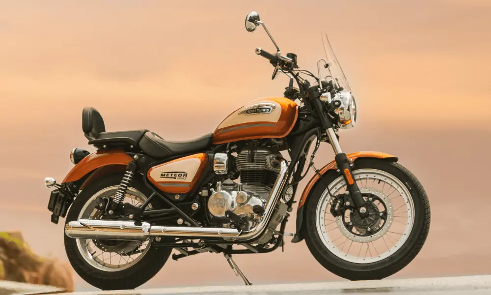 Royal Enfield Meteor 350 Sundowner Orange लाँच केले: मिळते ट्यूबलेस स्पोक व्हील्स