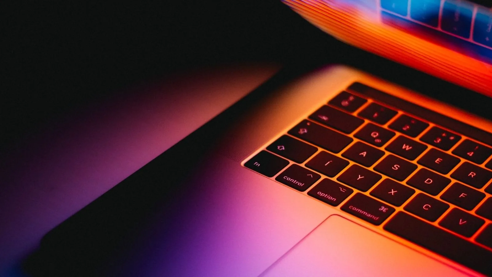 लॅपटॉप लाइटिंग कीबोर्ड