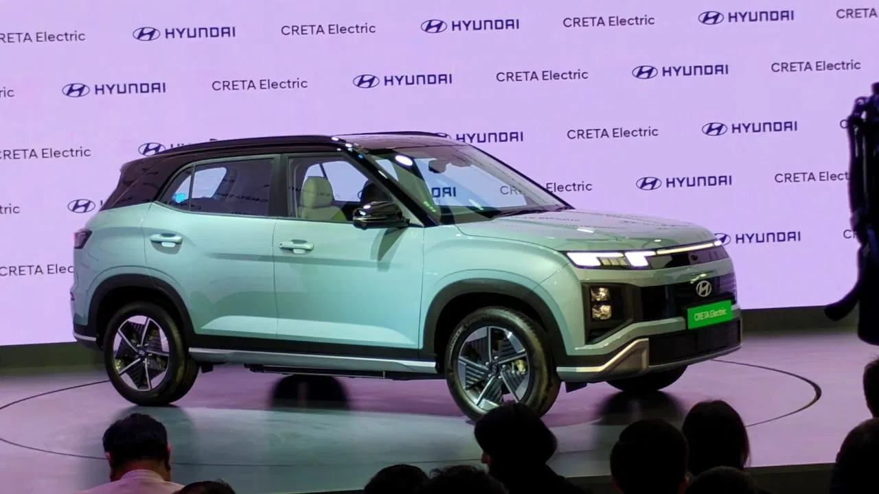 सुरक्षा वैशिष्ट्यांपासून श्रेणीपर्यंत, Hyundai Creta Electric च्या सर्व प्रकारांच्या किमती जाणून घ्या. Hyundai Creta EV वैशिष्ट्यांपासून ते श्रेणीपर्यंत क्रेटा इलेक्ट्रिकच्या सर्व प्रकारांच्या किमती तपासा