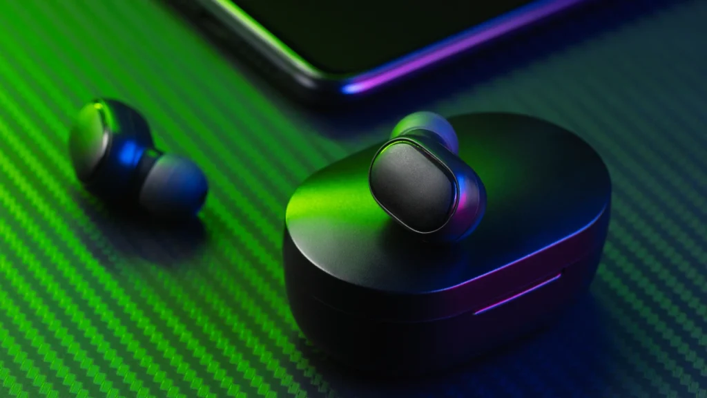 बजेट वायरलेस इअरबड्स