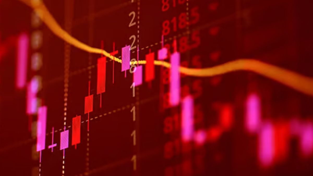 आज क्रिप्टो मार्केट क्रॅश: BTC, ETH आणि XRP सारखी मोठी नाणी का घसरत आहेत?