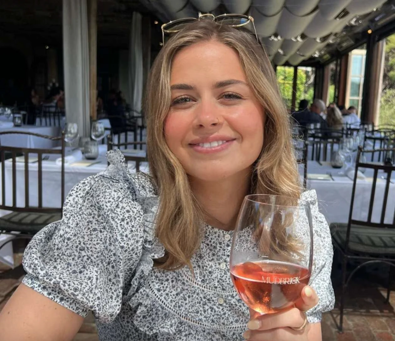 ओली पोपची पत्नी - एला गुर्डन