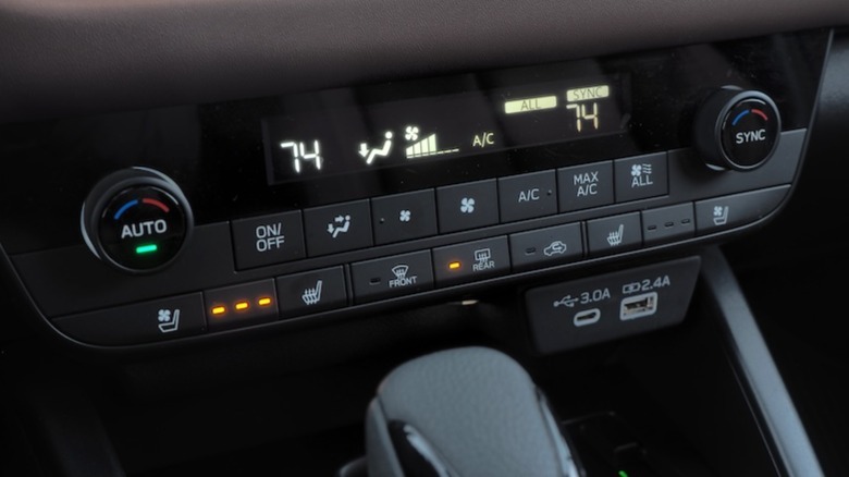 HVAC नियंत्रणे