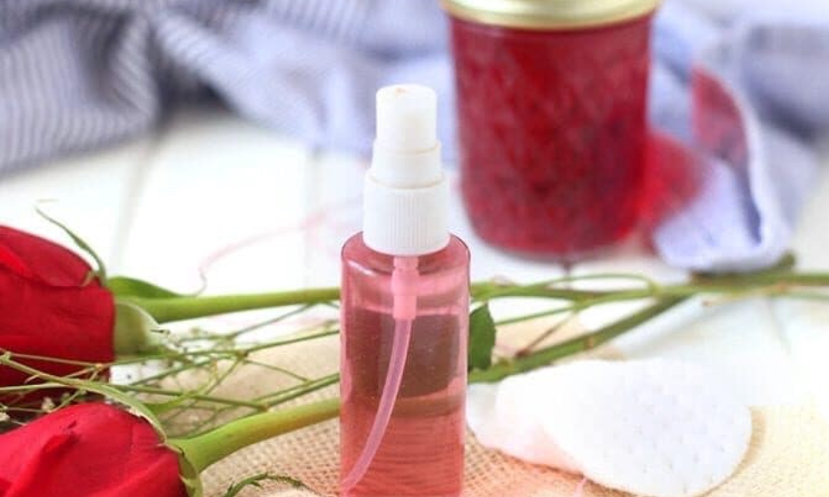 घरगुती गुलाबपाणी