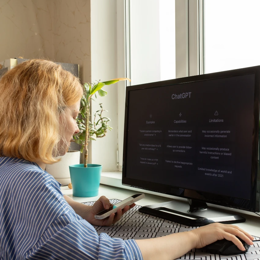 महाविद्यालयीन विद्यार्थी पेपर लिहिण्यासाठी AI वापरणे ही एक वाढती समस्या बनत आहे