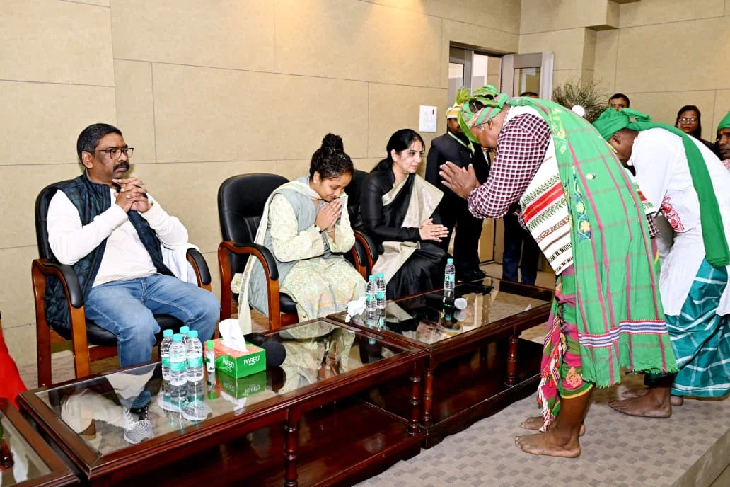 WhatsApp प्रतिमा 2025 12 24