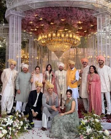 चुलत भावाच्या लग्नात हृतिक रोशन सबा आझाद आणि मुलगे हृहान, हृधन यांच्यासोबत गजबजला; चाहत्यांनी केले 'रोशन जीन्स'चे कौतुक