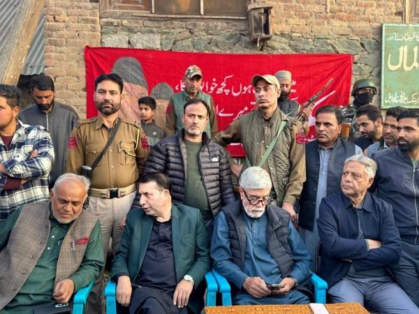 एनसी उमेदवार