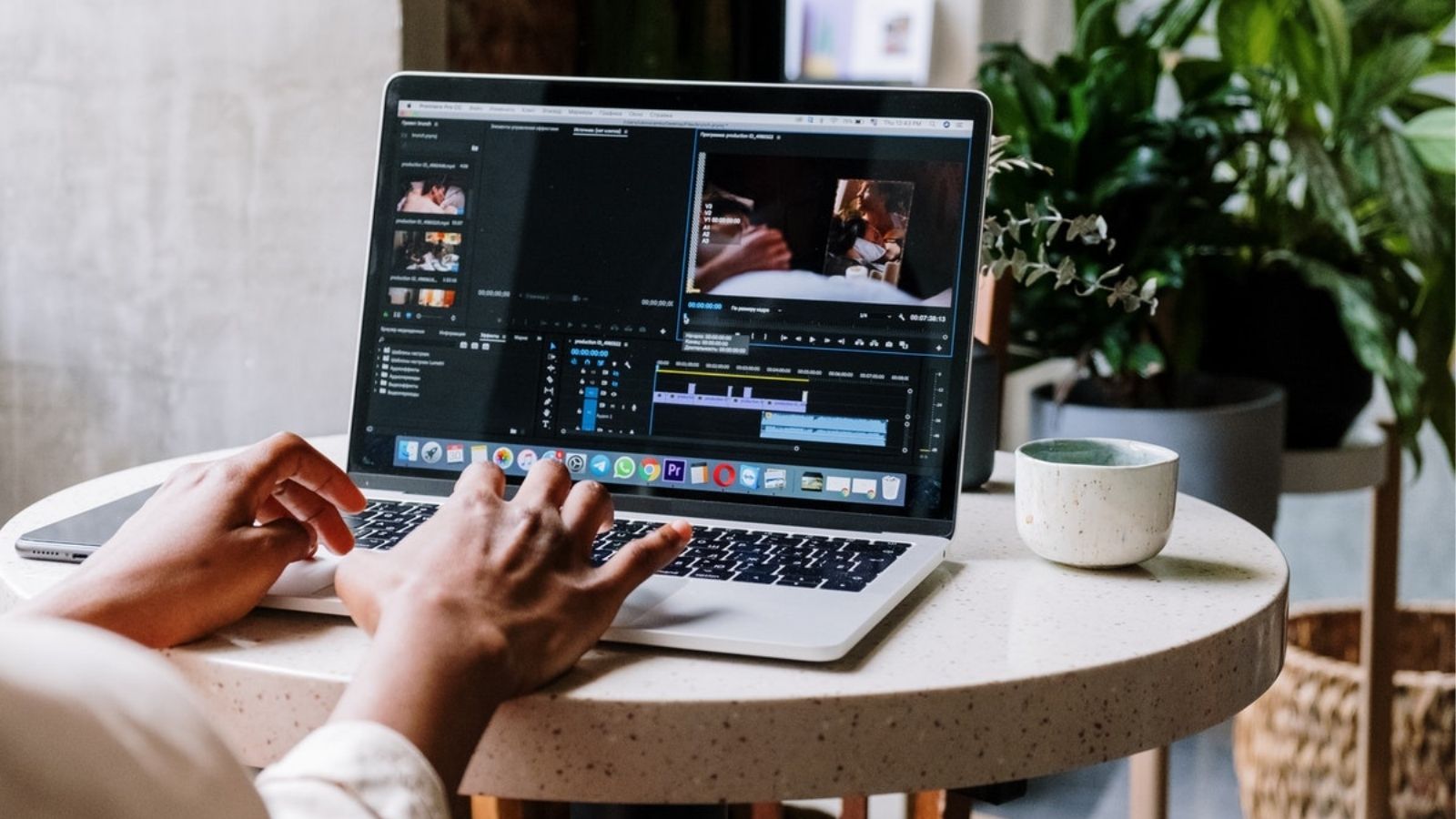मॅकबुक ॲडोब वापरकर्ता मॅकबुक Adobe वापरकर्ता